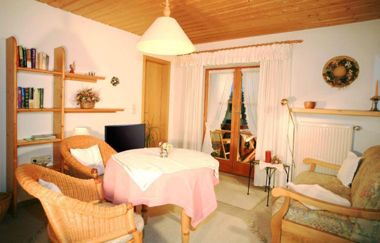 אינזל Gaestehaus Gschwendtner - Chiemgau Karte מראה חיצוני תמונה